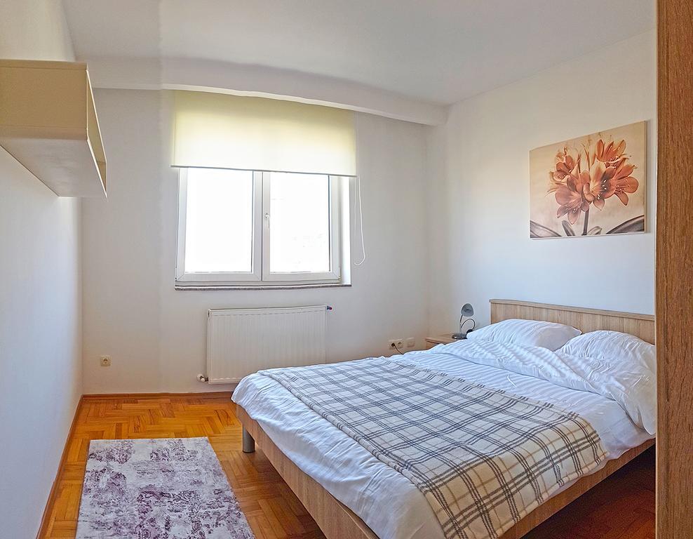 Apartment 31 Pristina Extérieur photo